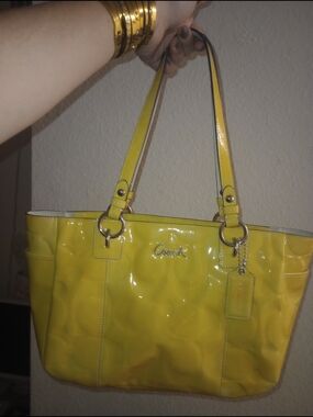 Coach Y2K Gallery Yellow Patent Leather Tote Bag